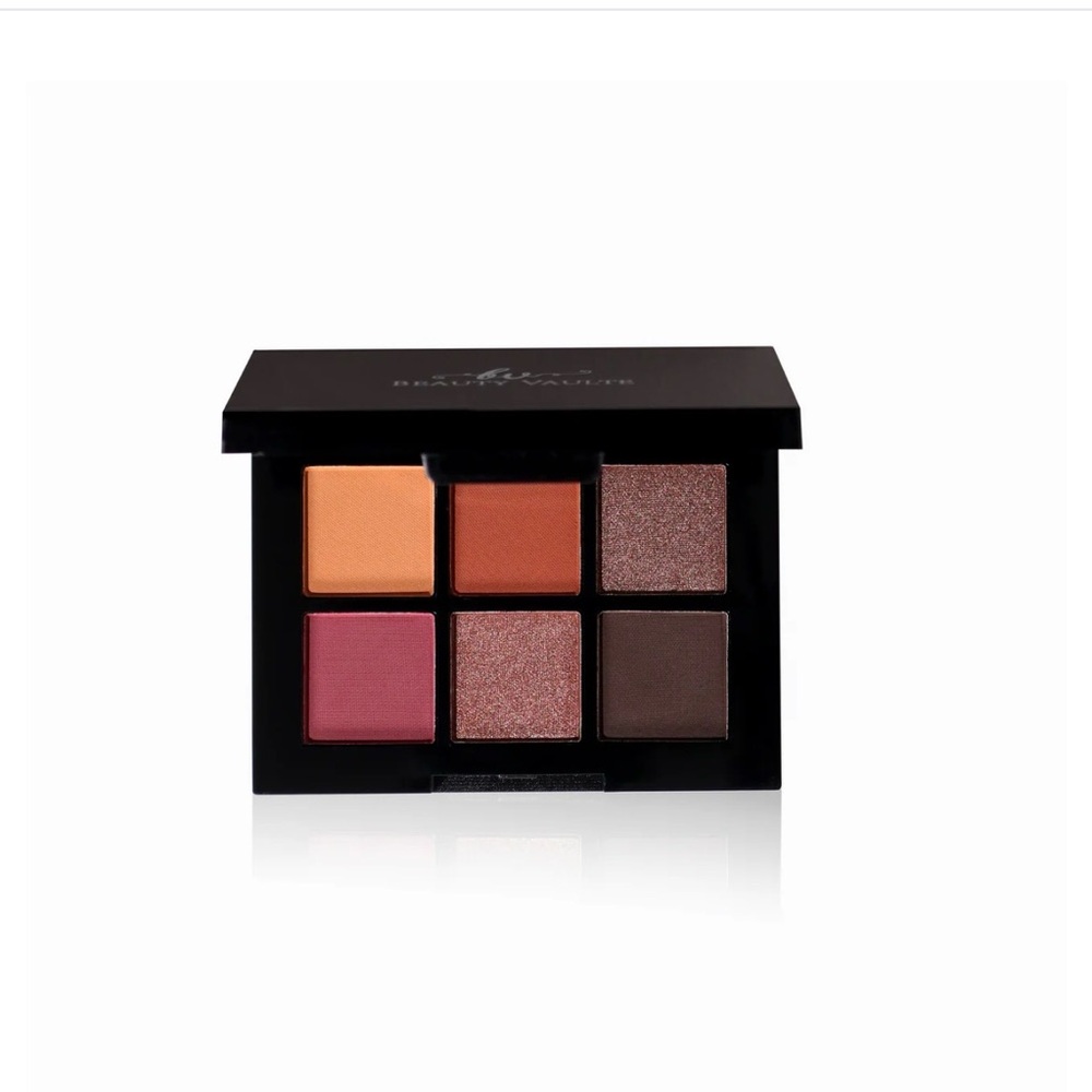 Bu beauty vaulte- regal palette